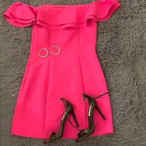 ⭐️ Hot Pink Off the Shoulder Topshop Dress ⭐️